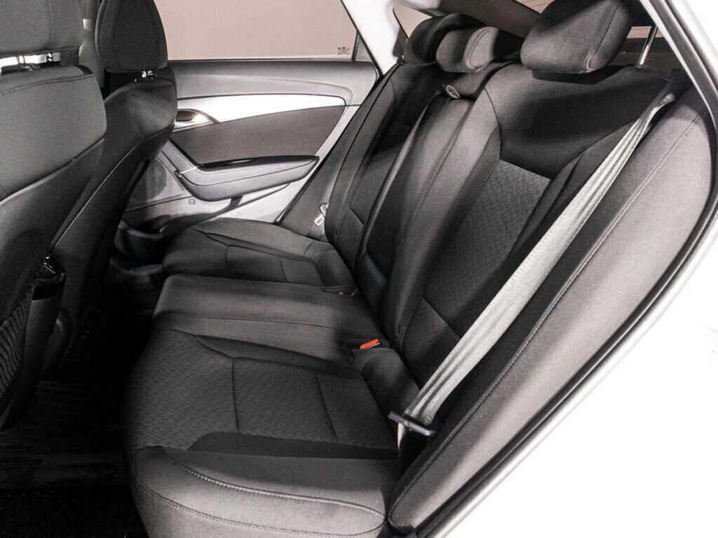 Hyundai i40 б/у, 2015, Автоматическая. Фото: #9