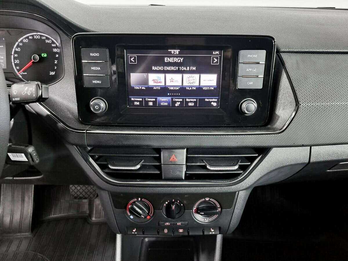Volkswagen Polo б/у, 2021, Автоматическая. Фото: #10