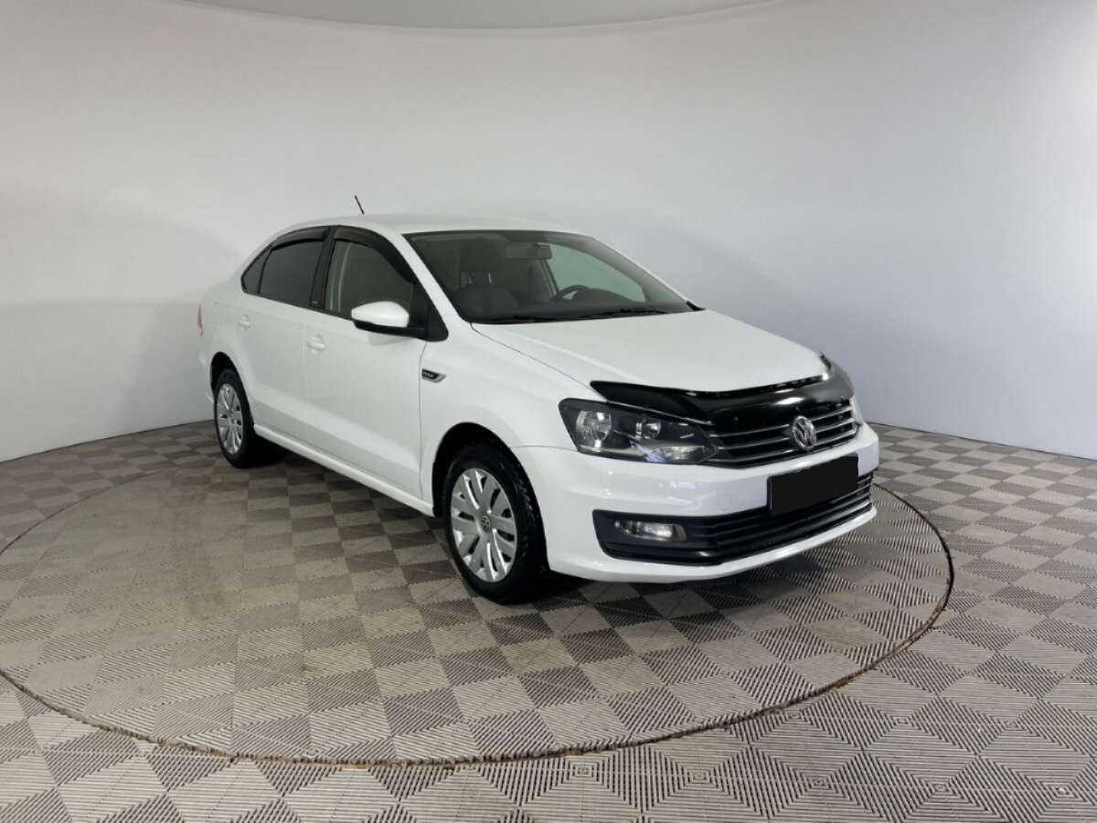 Volkswagen Polo б/у, 2016, Автоматическая. Фото: #2