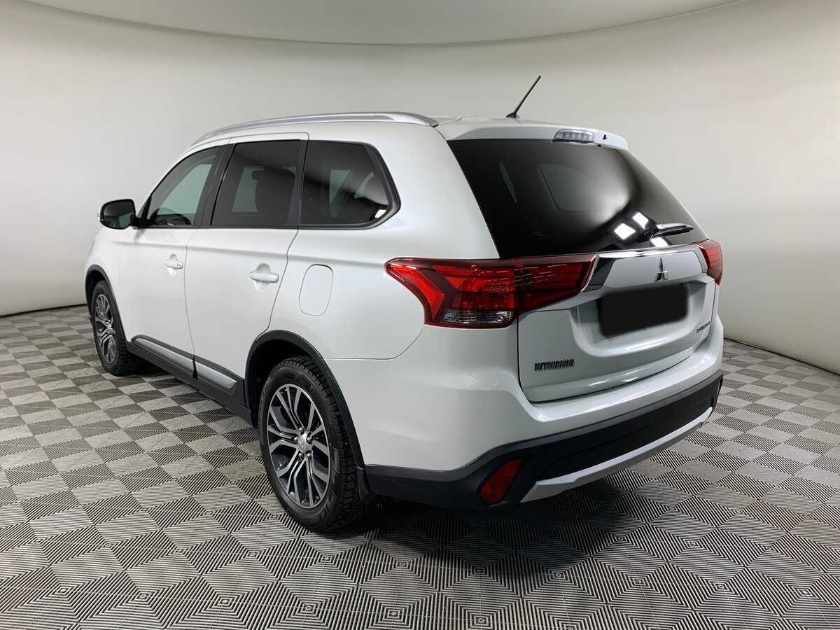 Mitsubishi Outlander б/у, 2016, Вариатор. Фото: #6