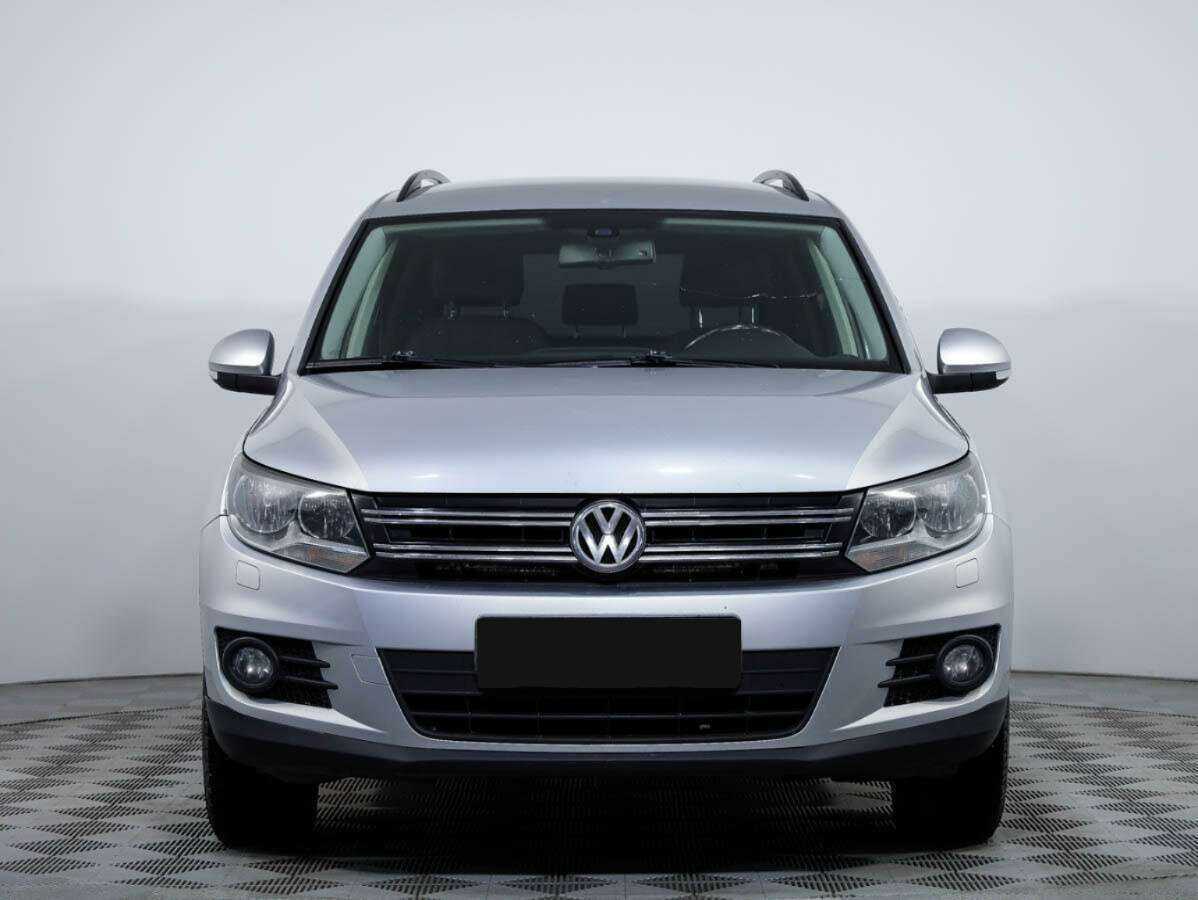Volkswagen Tiguan б/у, 2012, Механическая. Фото: #0