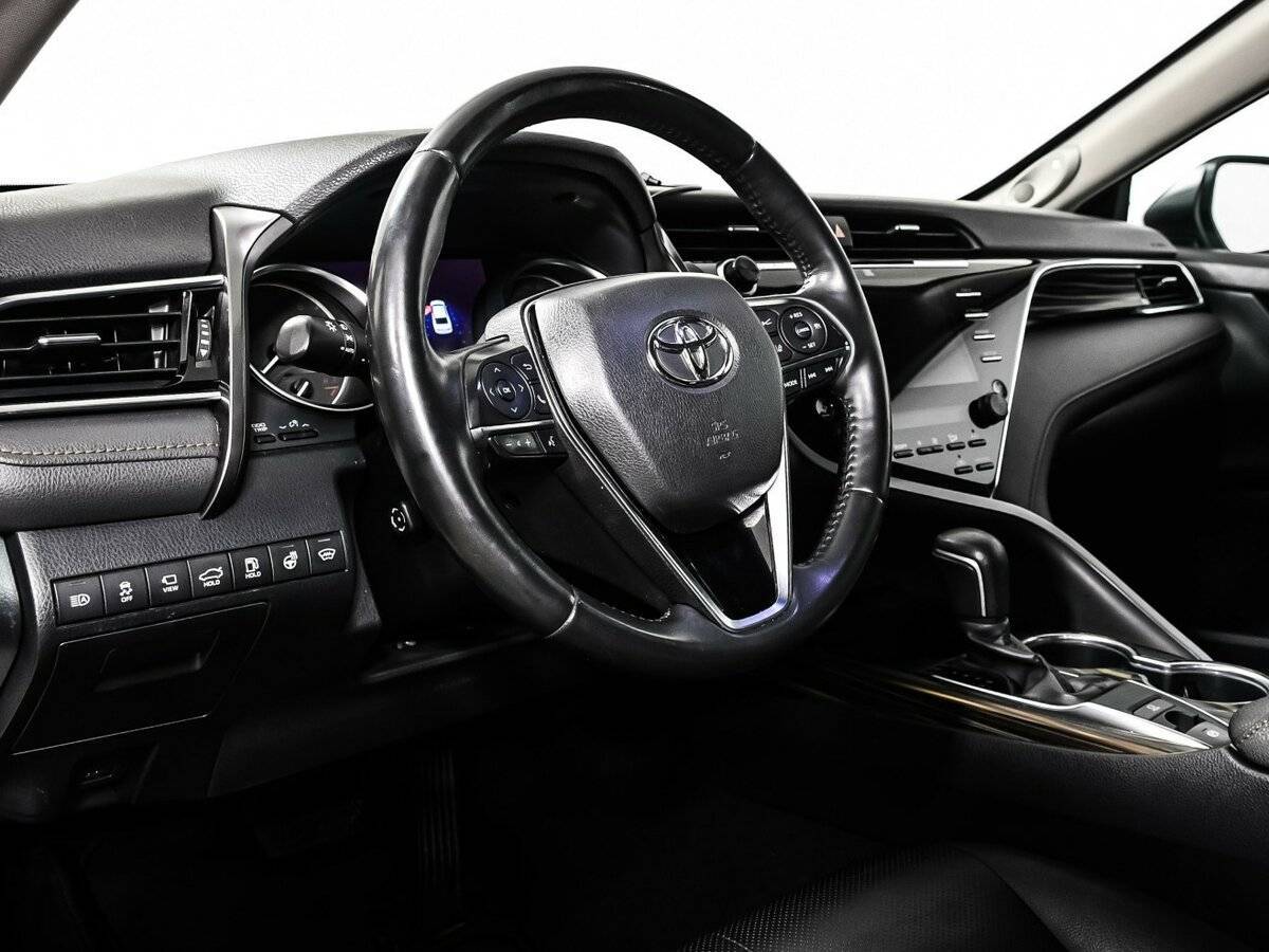 Toyota Camry б/у, 2019, Автоматическая. Фото: #11