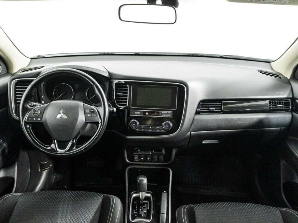 Mitsubishi Outlander б/у, 2020, Вариатор. Фото: #12