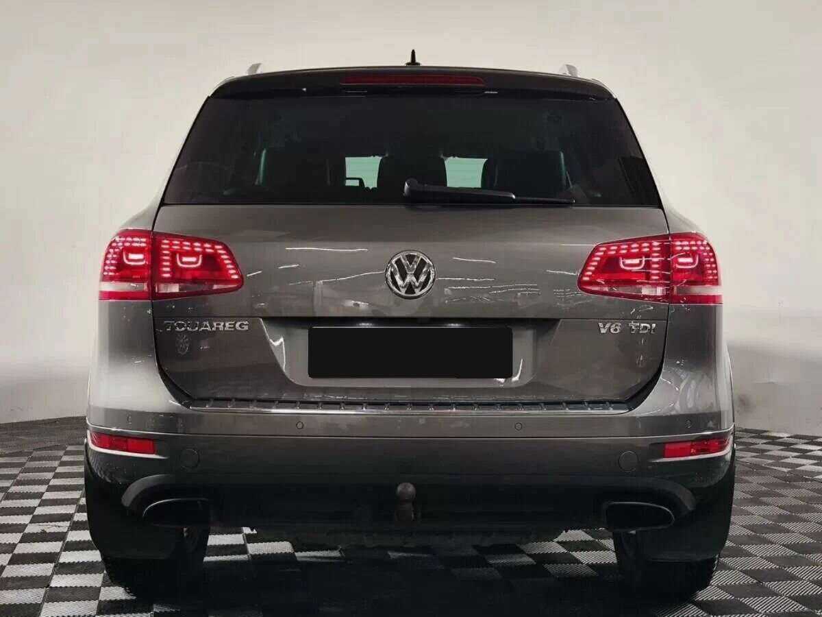Volkswagen Touareg б/у, 2014, Автоматическая. Фото: #4