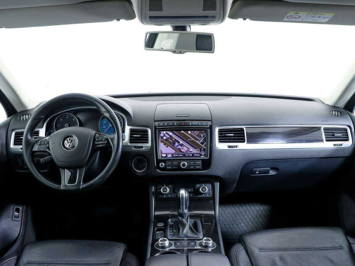 Volkswagen Touareg б/у, 2016, Автоматическая. Фото: #7