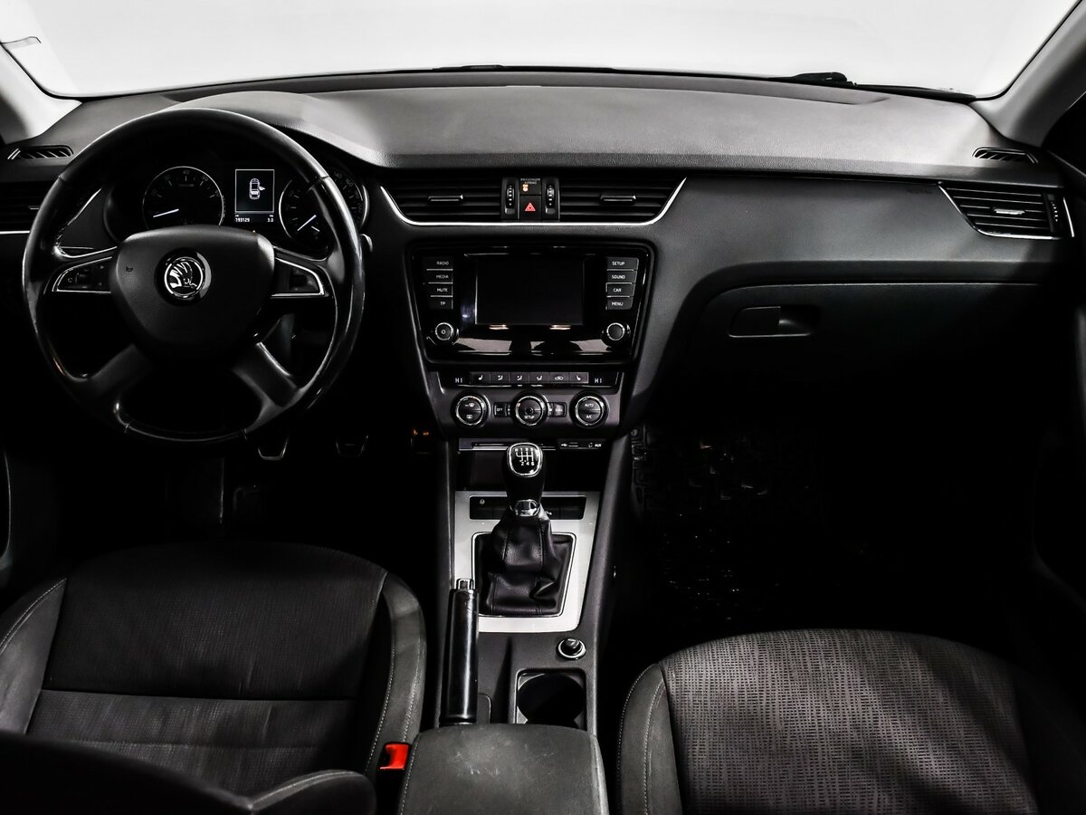 Skoda Octavia б/у, 2014, Механическая. Фото: #11