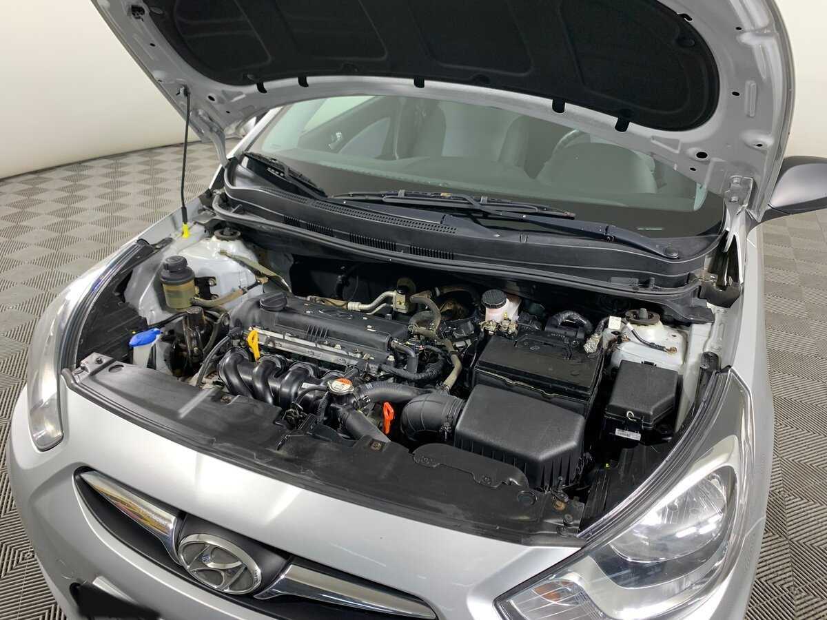 Hyundai Solaris б/у, 2013, Автоматическая. Фото: #9