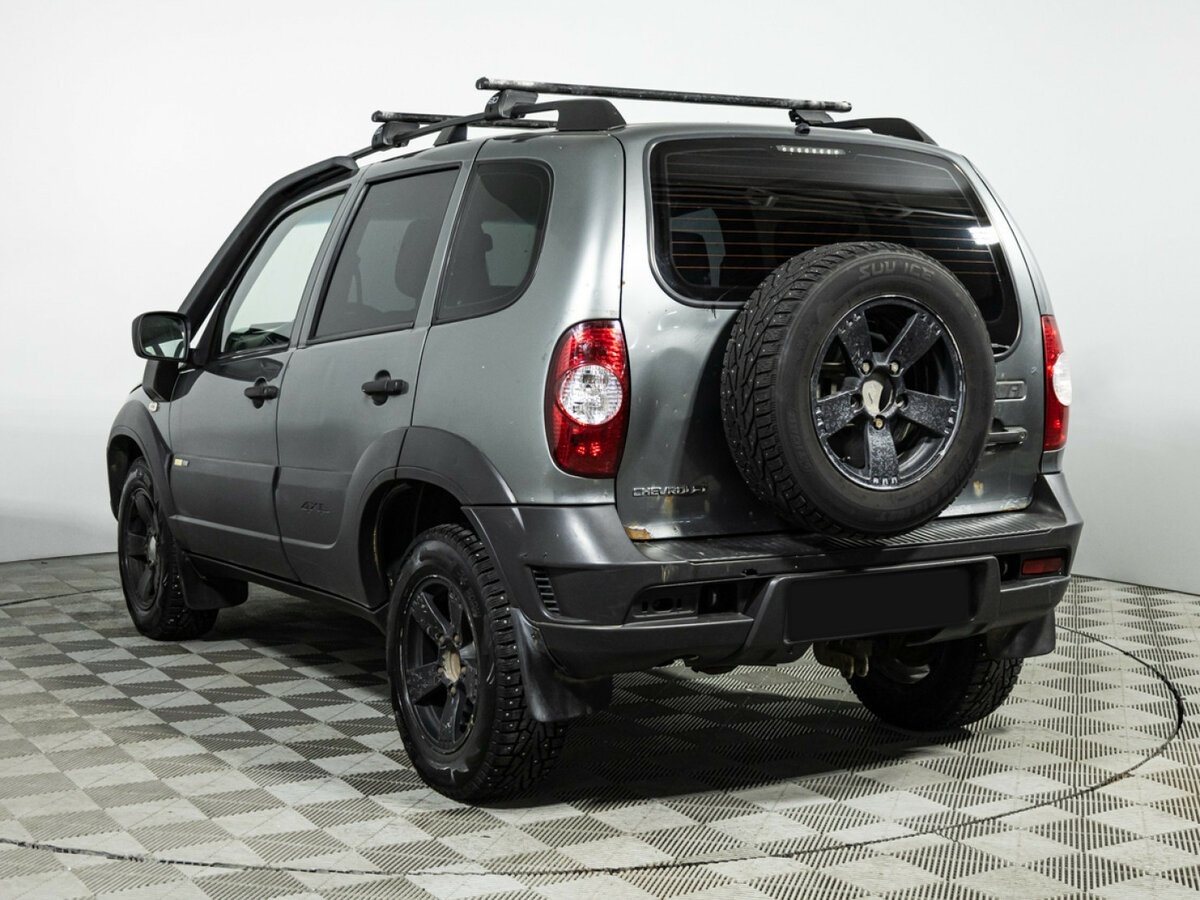 Chevrolet Niva б/у, 2016, Механическая. Фото: #6
