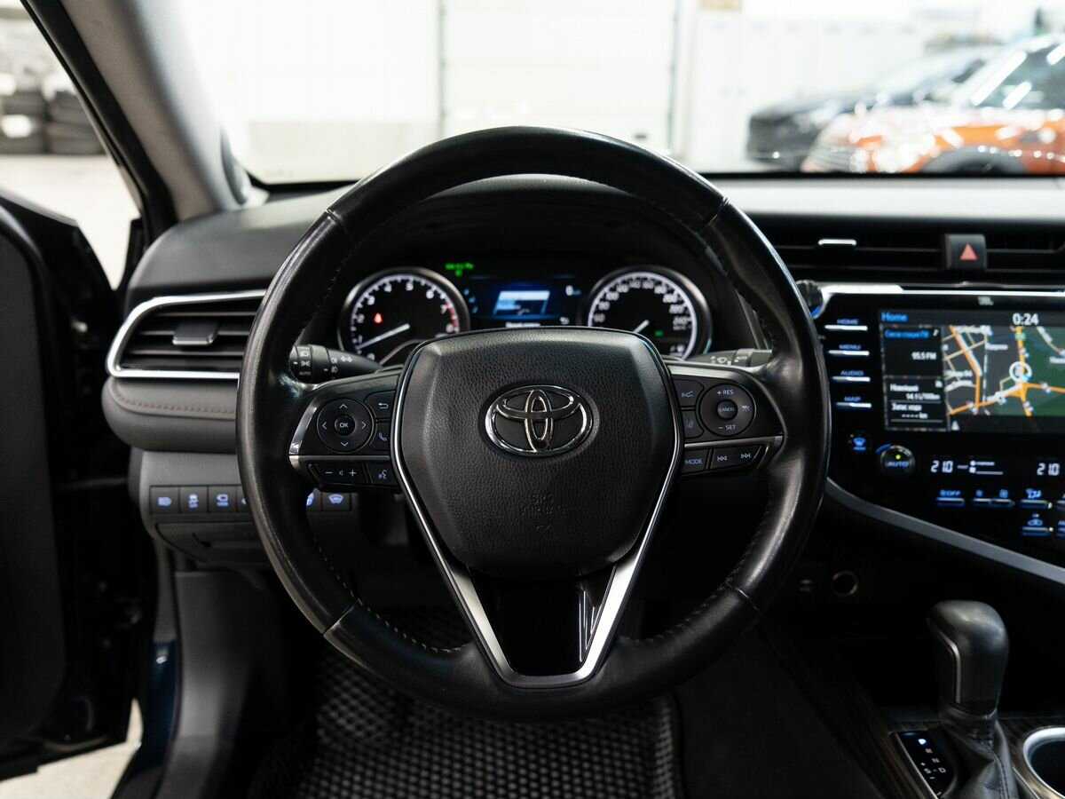 Toyota Camry б/у, 2018, Автоматическая. Фото: #4