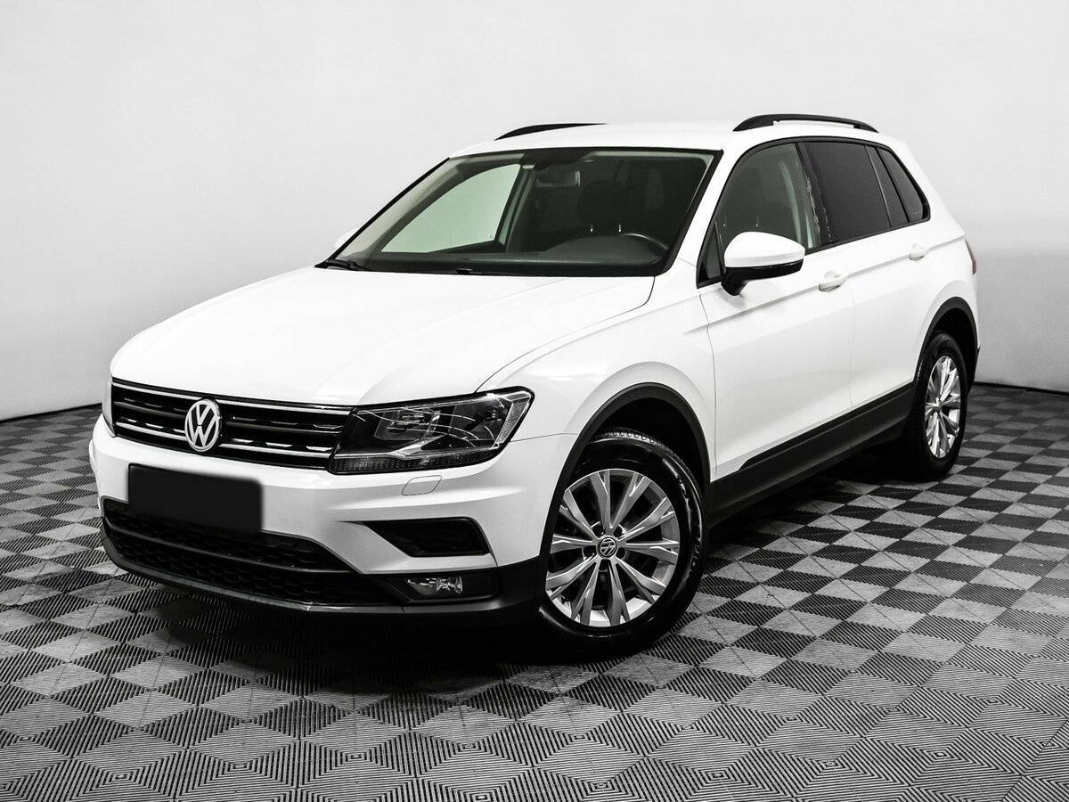Volkswagen Tiguan б/у, 2018, Роботизированная. Посмотреть фото