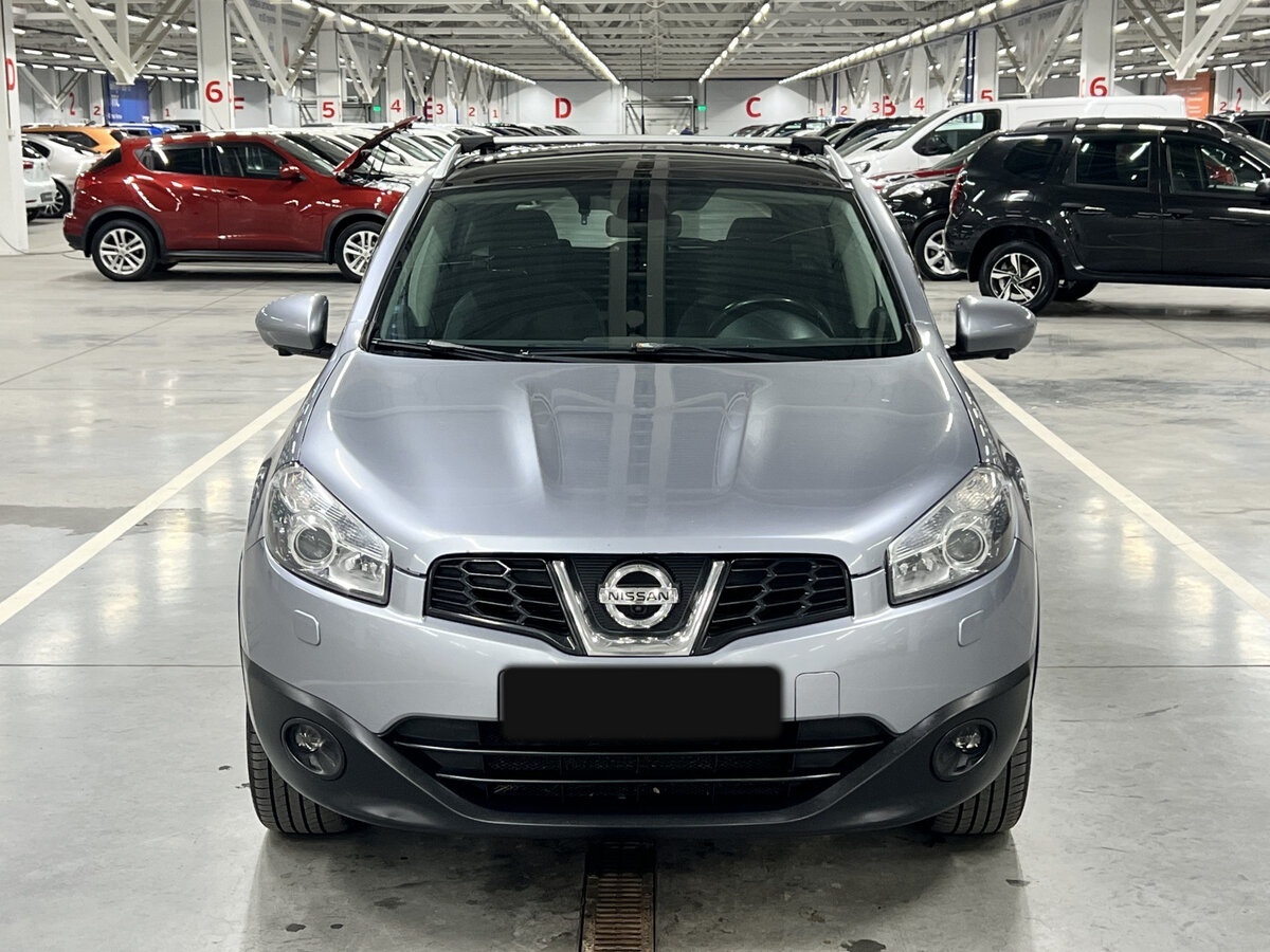 Nissan Qashqai б/у, 2012, Механическая. Фото: #1