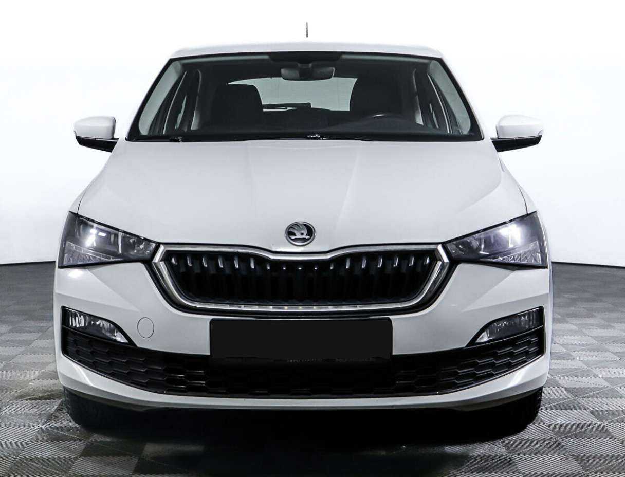 Skoda Rapid б/у, 2020, Автоматическая. Фото: #1