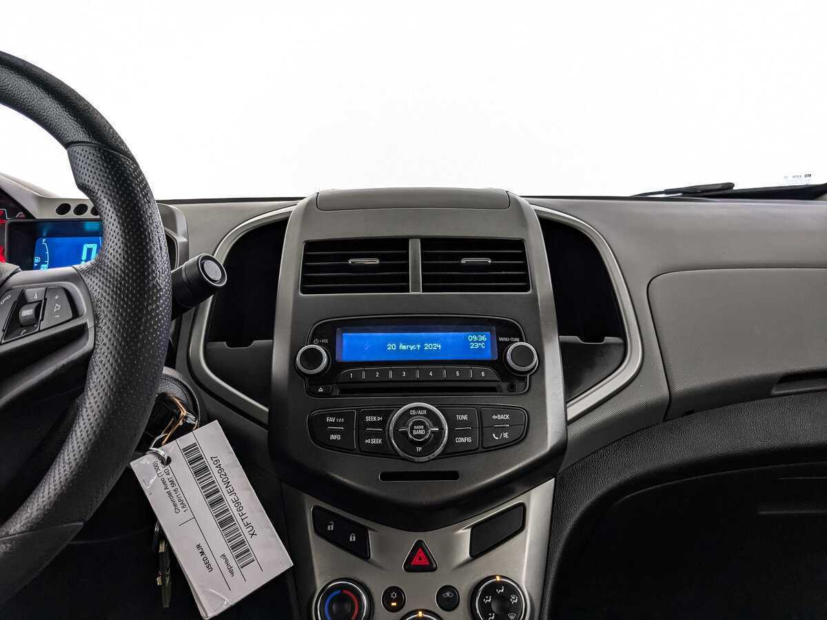 Chevrolet Aveo б/у, 2014, Механическая. Фото: #12