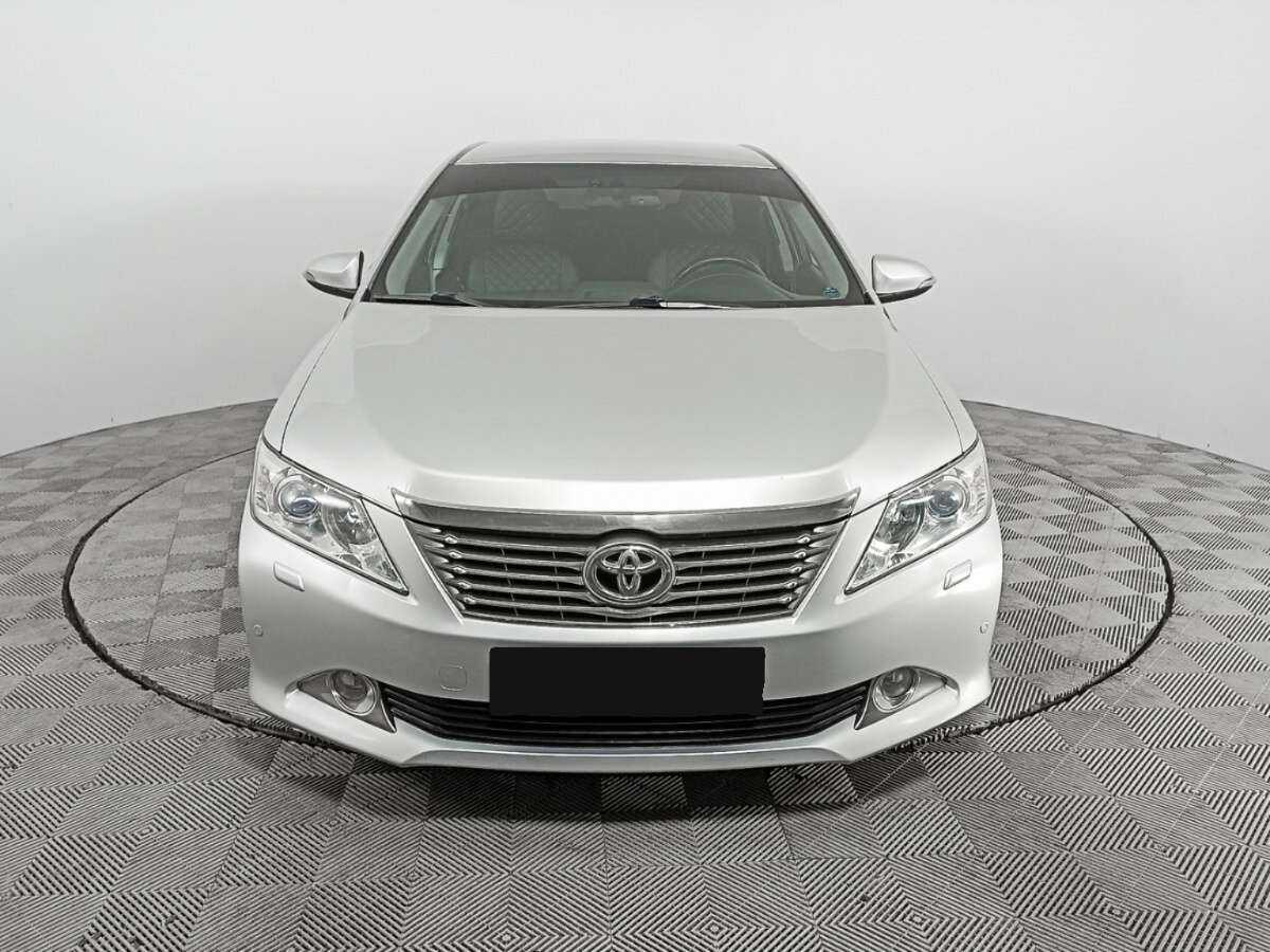 Toyota Camry б/у, 2014, Автоматическая. Фото: #1