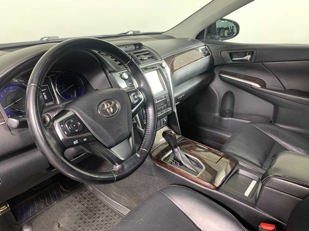 Toyota Camry б/у, 2016, Автоматическая. Фото: #9
