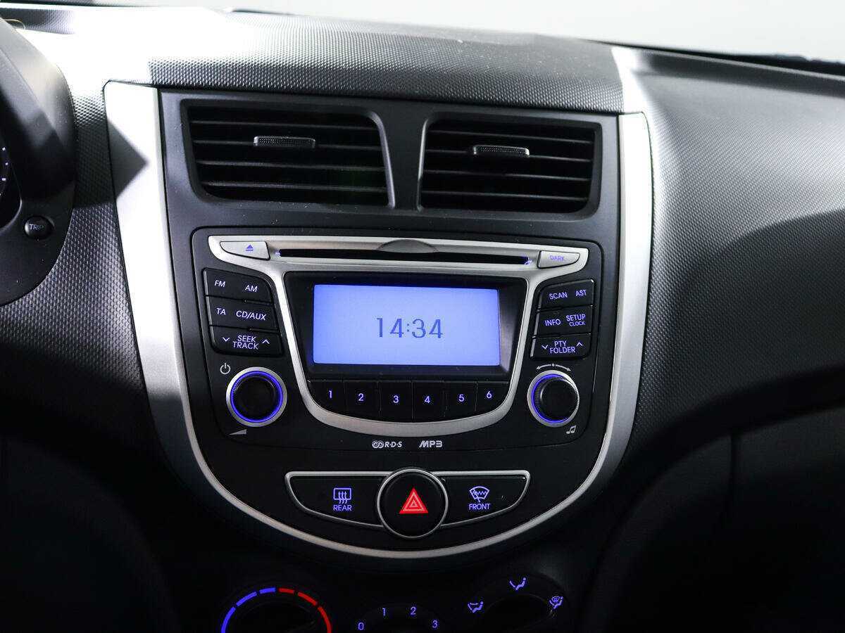 Hyundai Solaris б/у, 2013, Автоматическая. Фото: #13