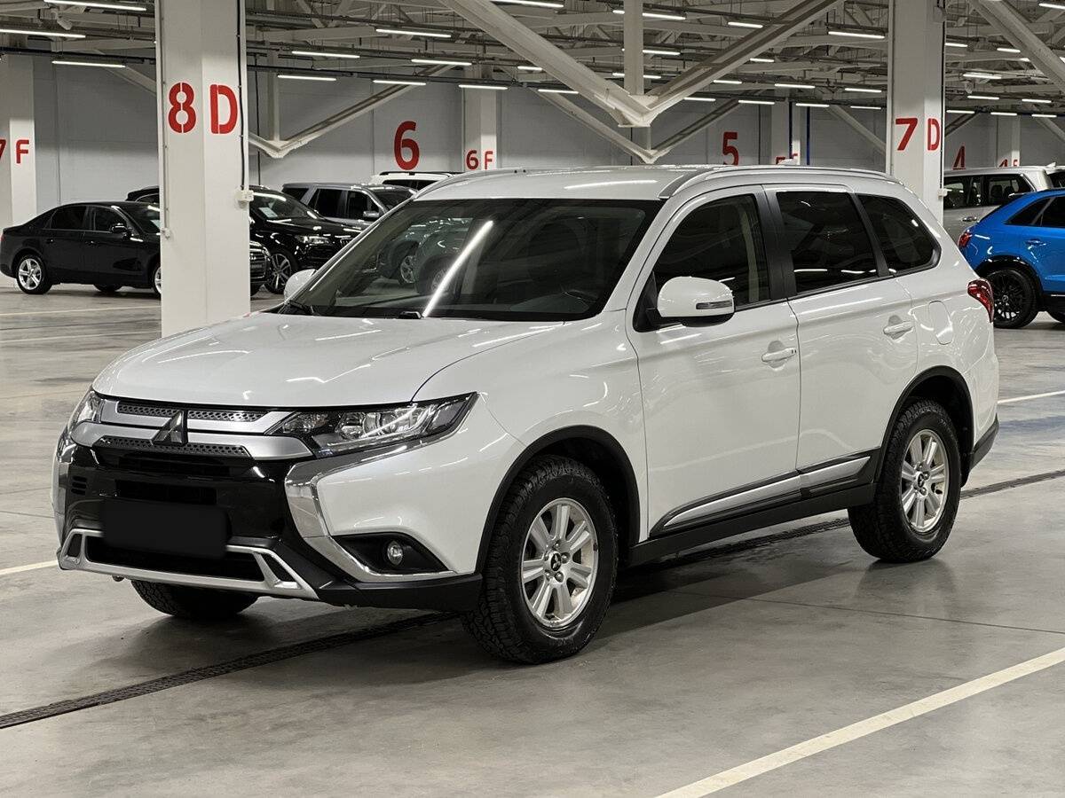 Mitsubishi Outlander б/у, 2021, Вариатор. Посмотреть фото