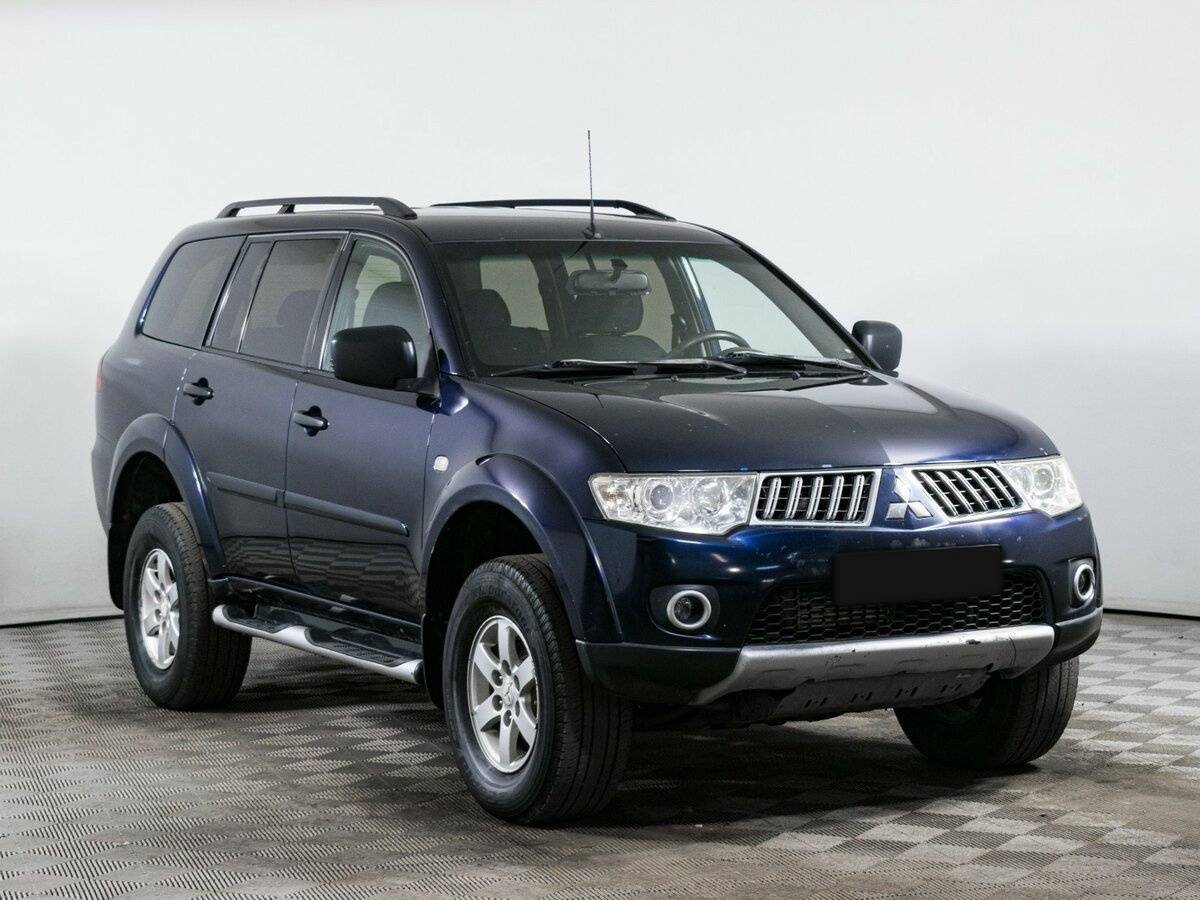 Mitsubishi Pajero Sport б/у, 2012, Механическая. Фото: #2