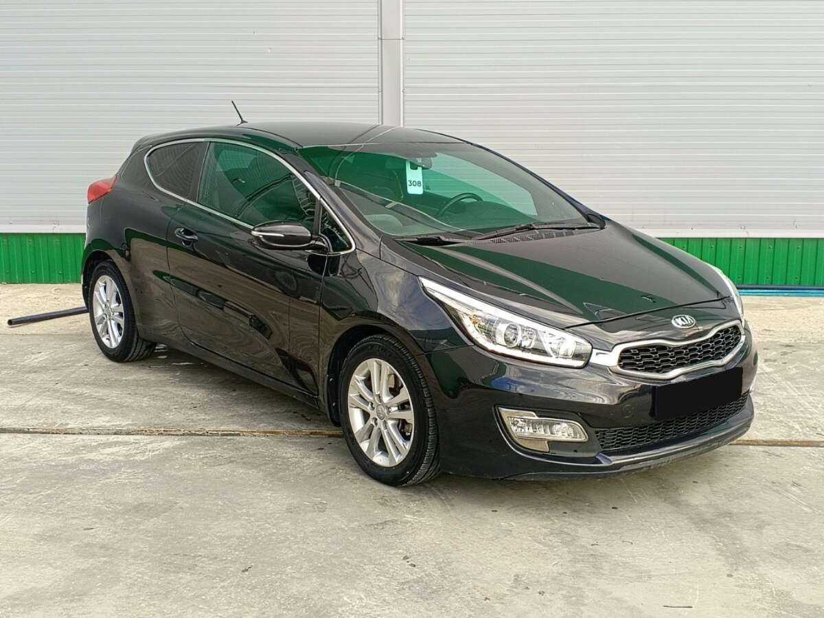 Kia Ceed б/у, 2015, Автоматическая. Фото: #2