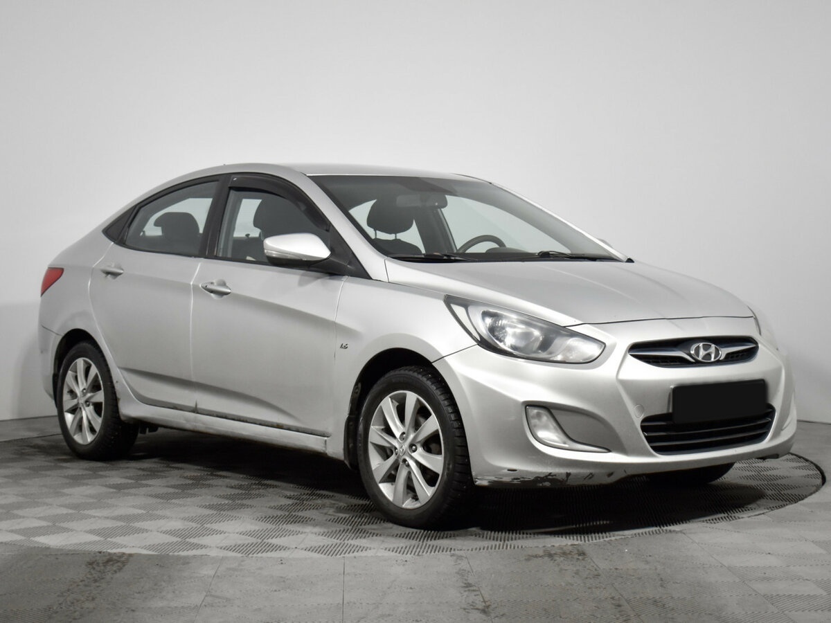 Hyundai Solaris б/у, 2012, Автоматическая. Фото: #2