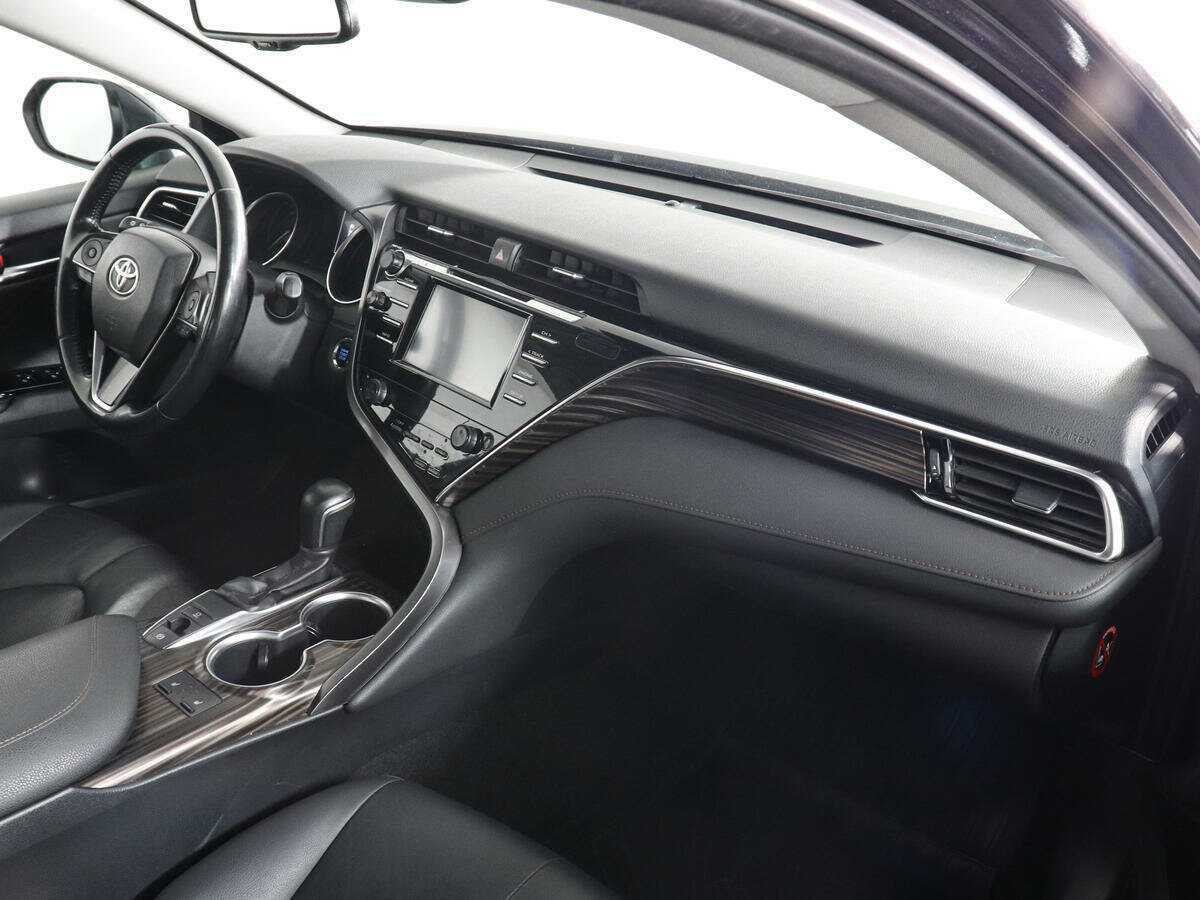 Toyota Camry б/у, 2019, Автоматическая. Фото: #9