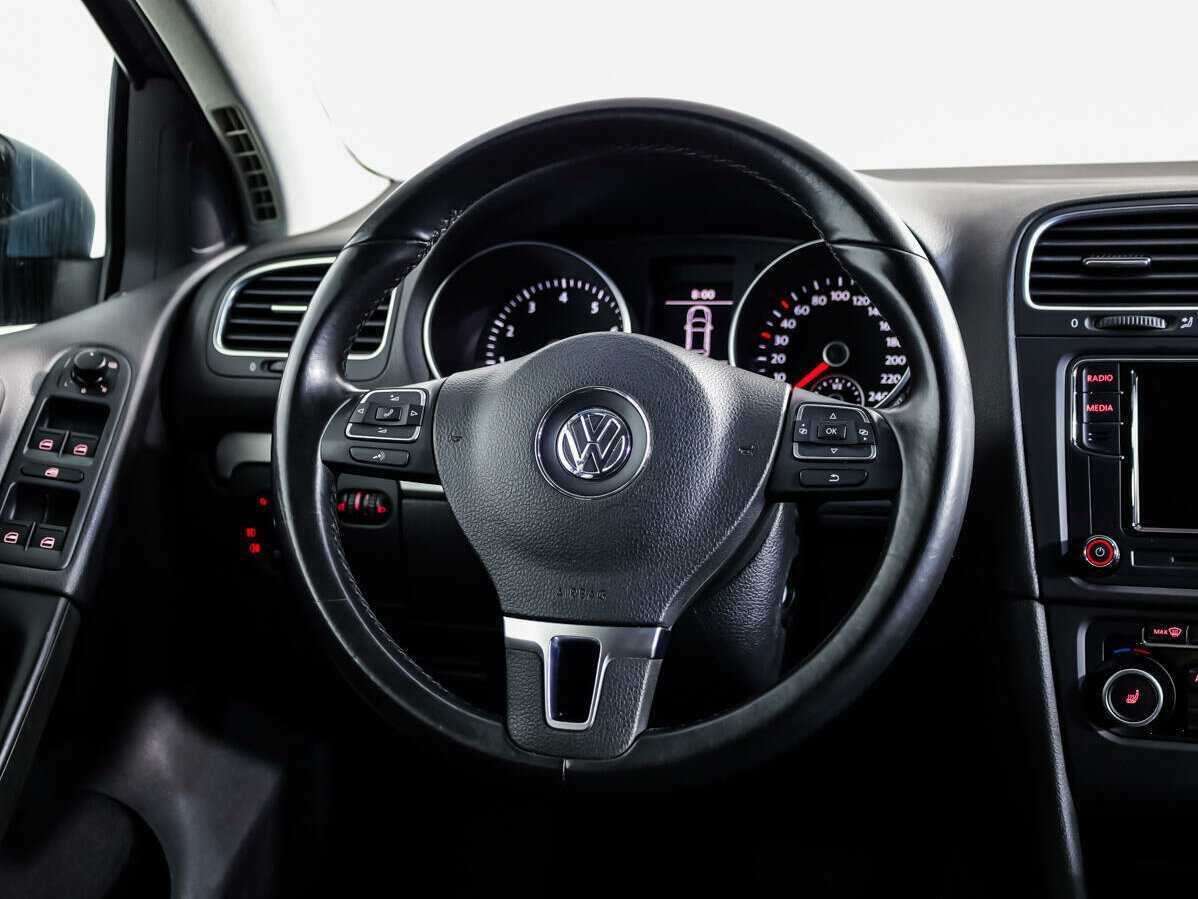 Volkswagen Golf б/у, 2012, Роботизированная. Фото: #9