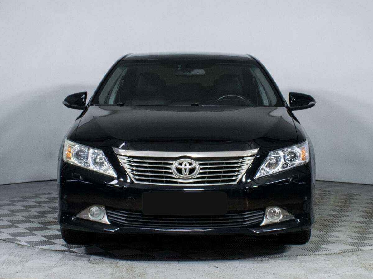 Toyota Camry б/у, 2012, Автоматическая. Фото: #1