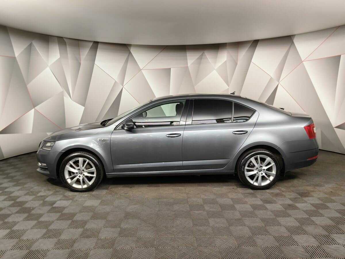 Skoda Octavia б/у, 2019, Роботизированная. Фото: #4