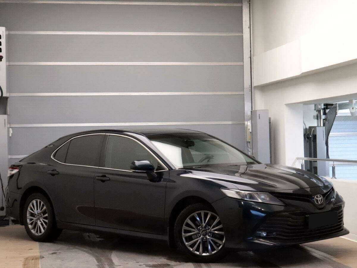 Toyota Camry б/у, 2019, Автоматическая. Фото: #2
