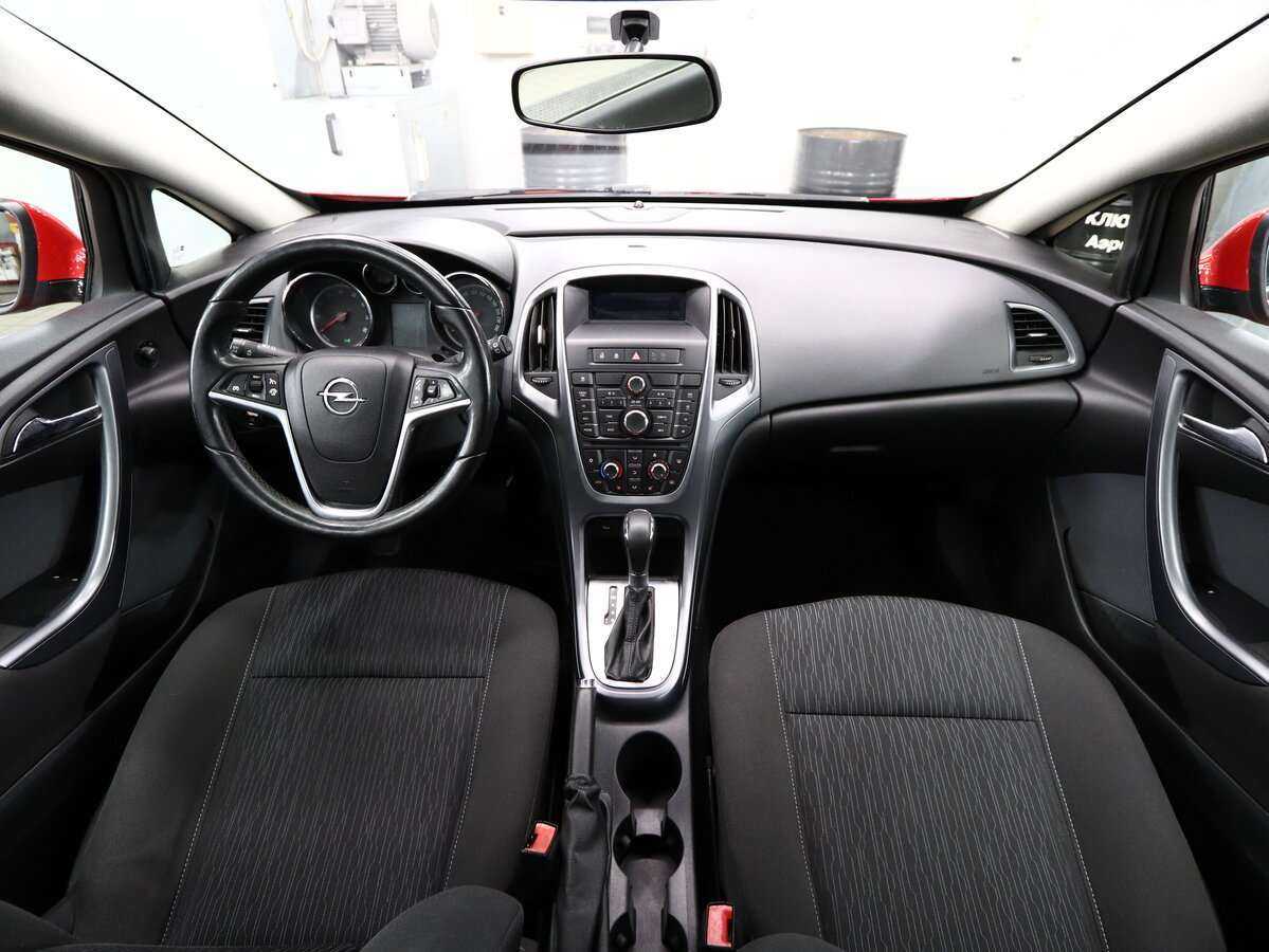 Opel Astra б/у, 2012, Автоматическая. Фото: #13