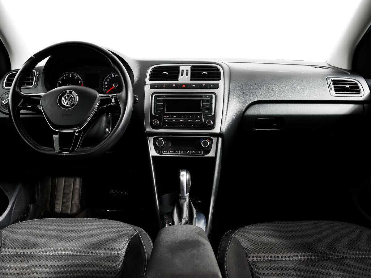 Volkswagen Polo б/у, 2017, Автоматическая. Фото: #10