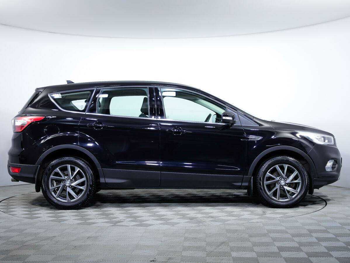 Ford Kuga б/у, 2018, Автоматическая. Фото: #2