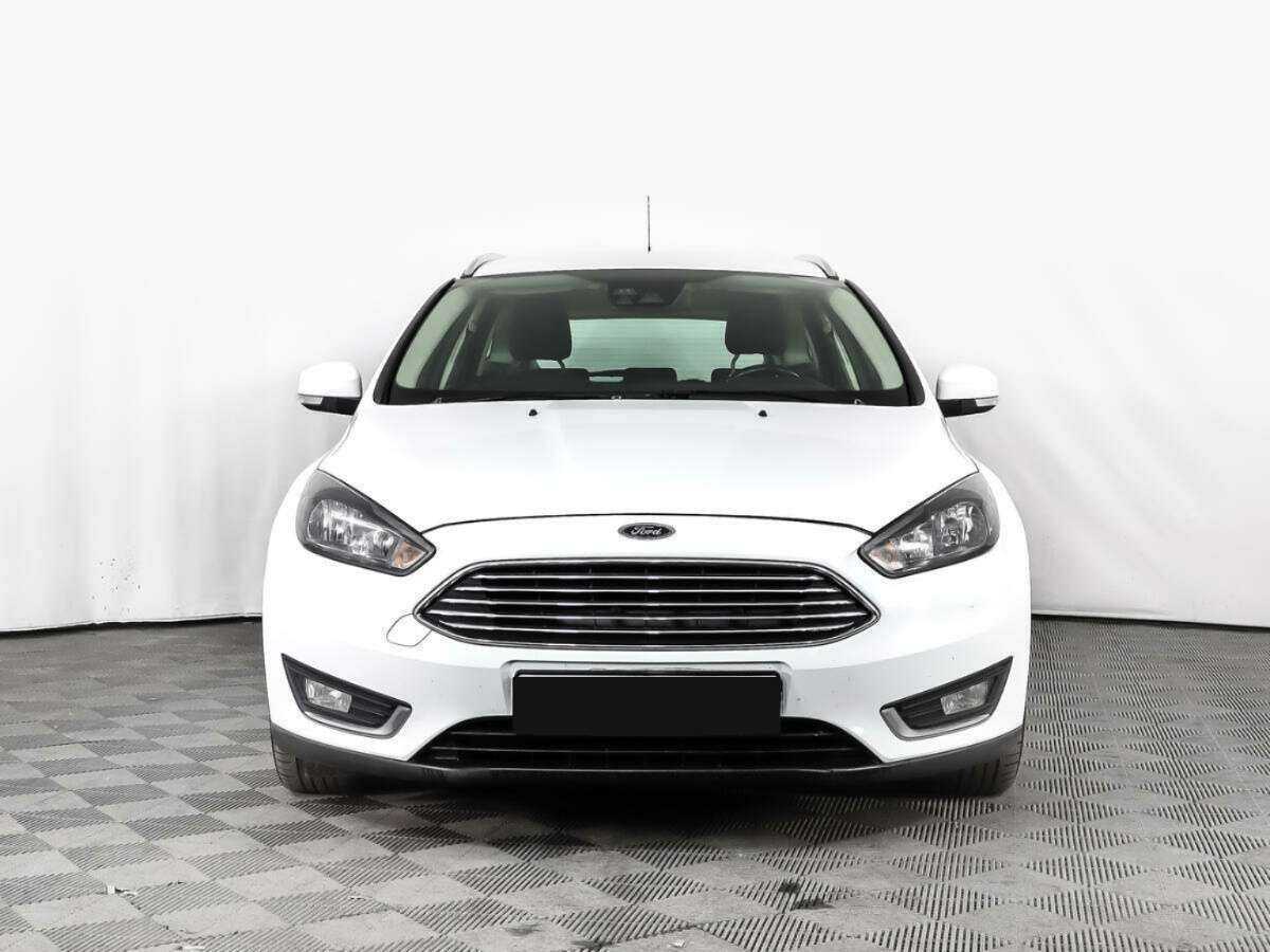 Ford Focus б/у, 2016, Автоматическая. Фото: #1