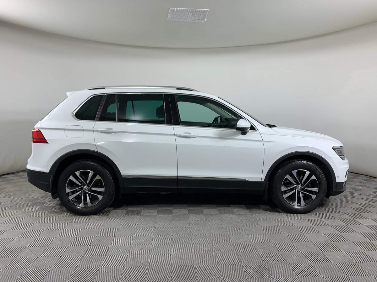 Volkswagen Tiguan б/у, 2019, Роботизированная. Фото: #3