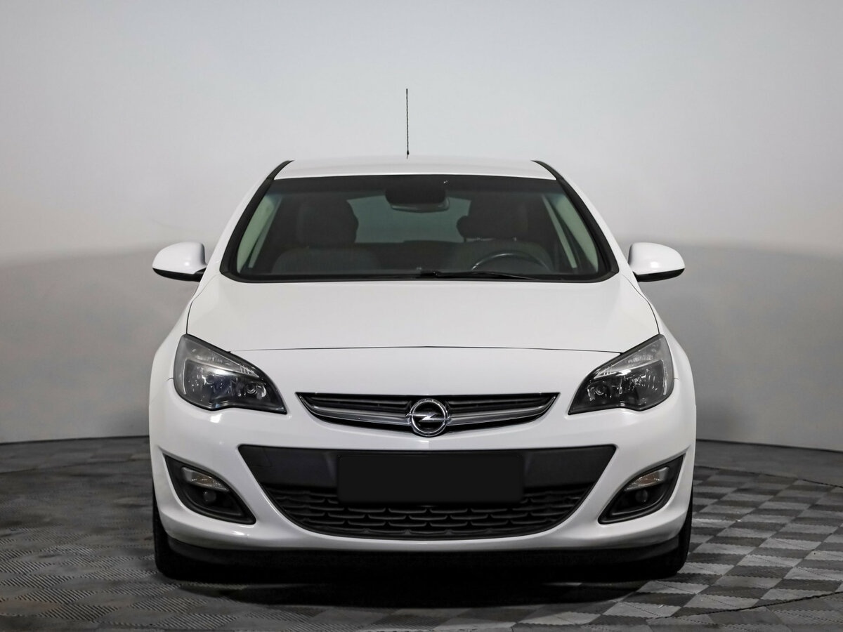 Opel Astra б/у, 2014, Автоматическая. Фото: #1