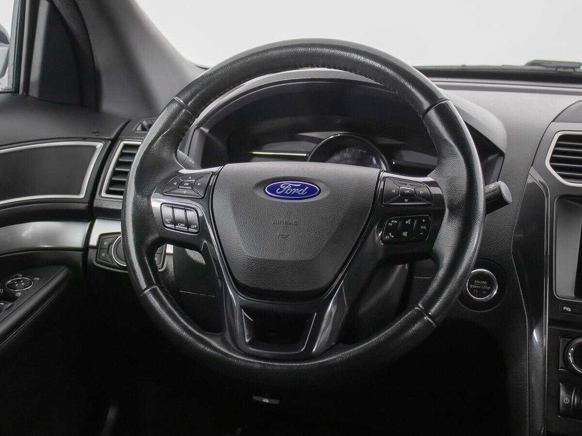 Ford Explorer б/у, 2017, Автоматическая. Фото: #19