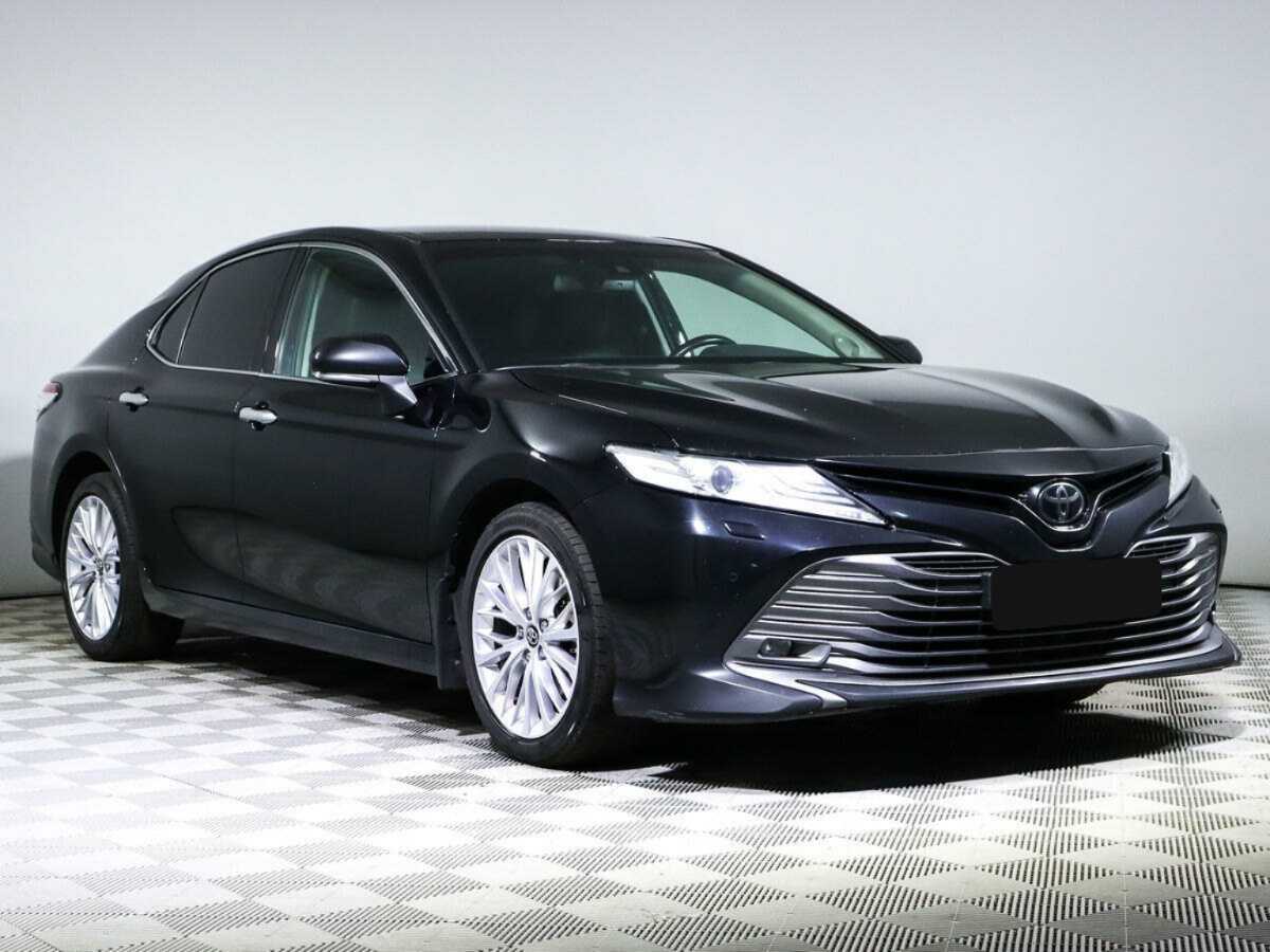 Toyota Camry б/у, 2018, Автоматическая. Фото: #2