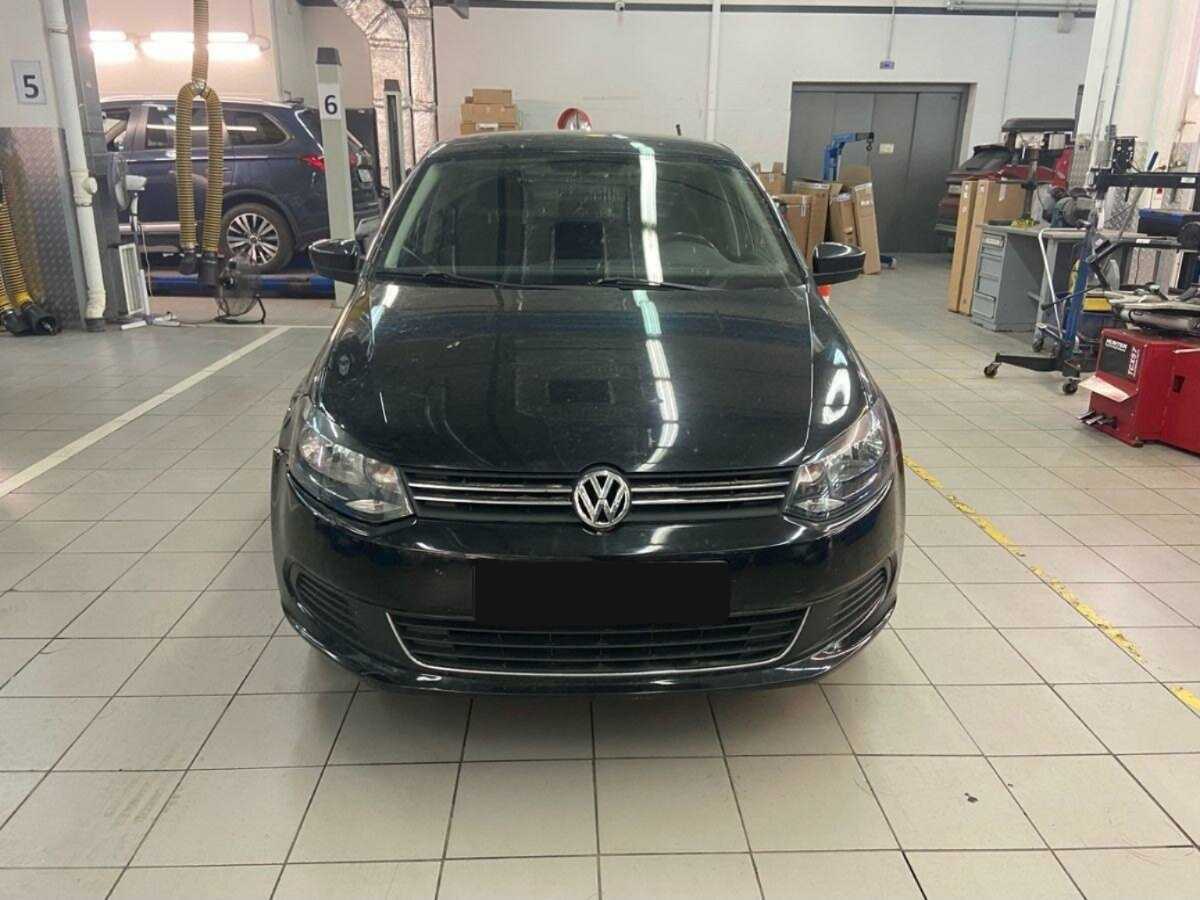 Volkswagen Polo б/у, 2013, Автоматическая. Фото: #1