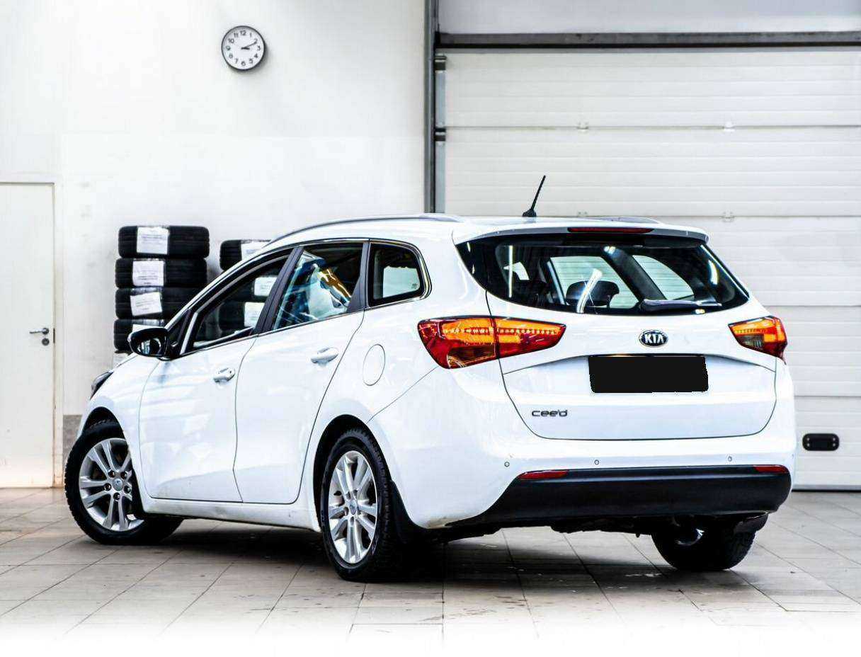 Kia Ceed б/у, 2014, Автоматическая. Фото: #3