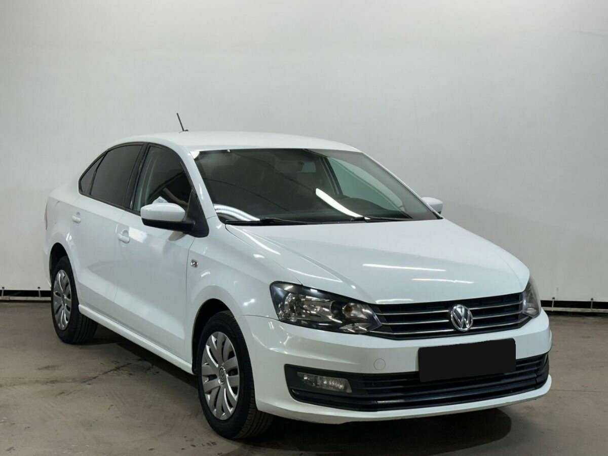 Volkswagen Polo б/у, 2019, Механическая. Фото: #2