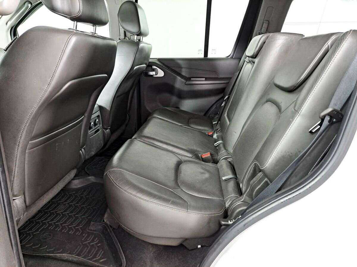 Nissan Pathfinder б/у, 2014, Автоматическая. Фото: #8