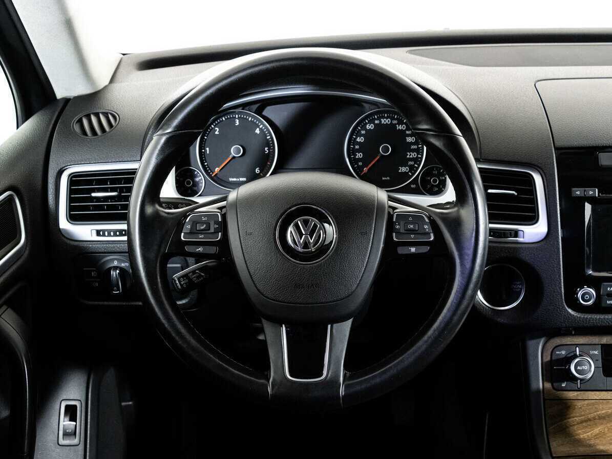 Volkswagen Touareg б/у, 2012, Автоматическая. Фото: #9