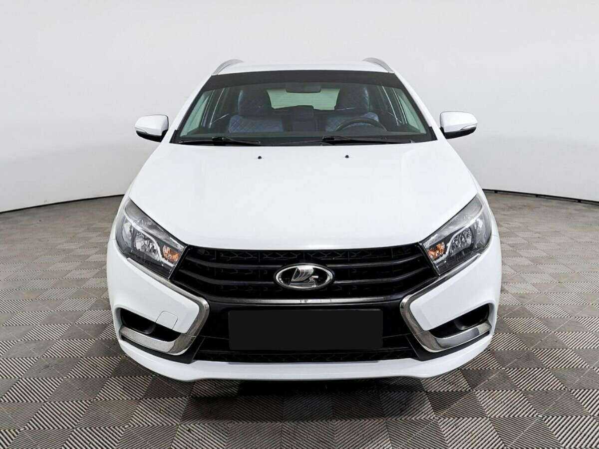 Lada (ВАЗ) Vesta б/у, 2018, Механическая. Фото: #1