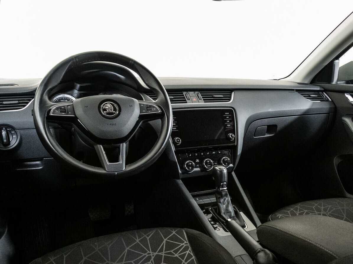 Skoda Octavia б/у, 2019, Роботизированная. Фото: #8