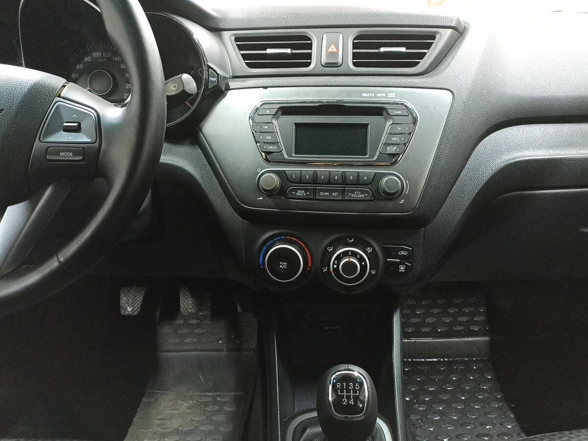 Kia Rio б/у, 2013, Механическая. Фото: #14