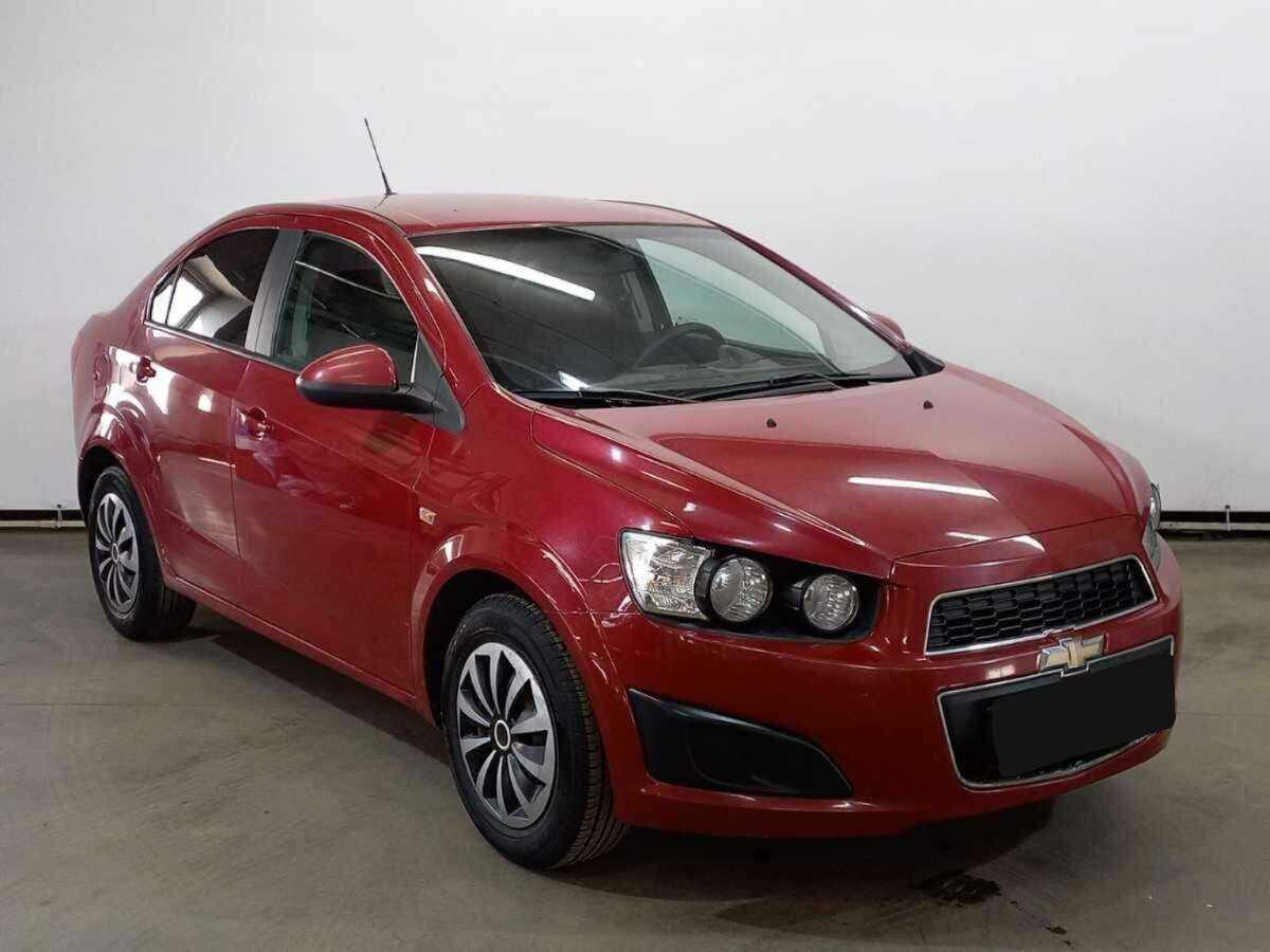 Chevrolet Aveo б/у, 2013, Автоматическая. Фото: #2