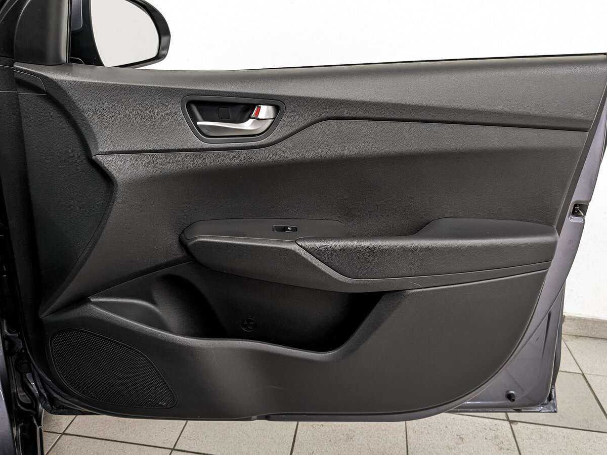 Hyundai Solaris б/у, 2021, Автоматическая. Фото: #20