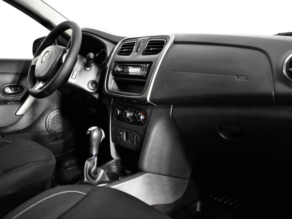 Renault Sandero б/у, 2016, Автоматическая. Фото: #8