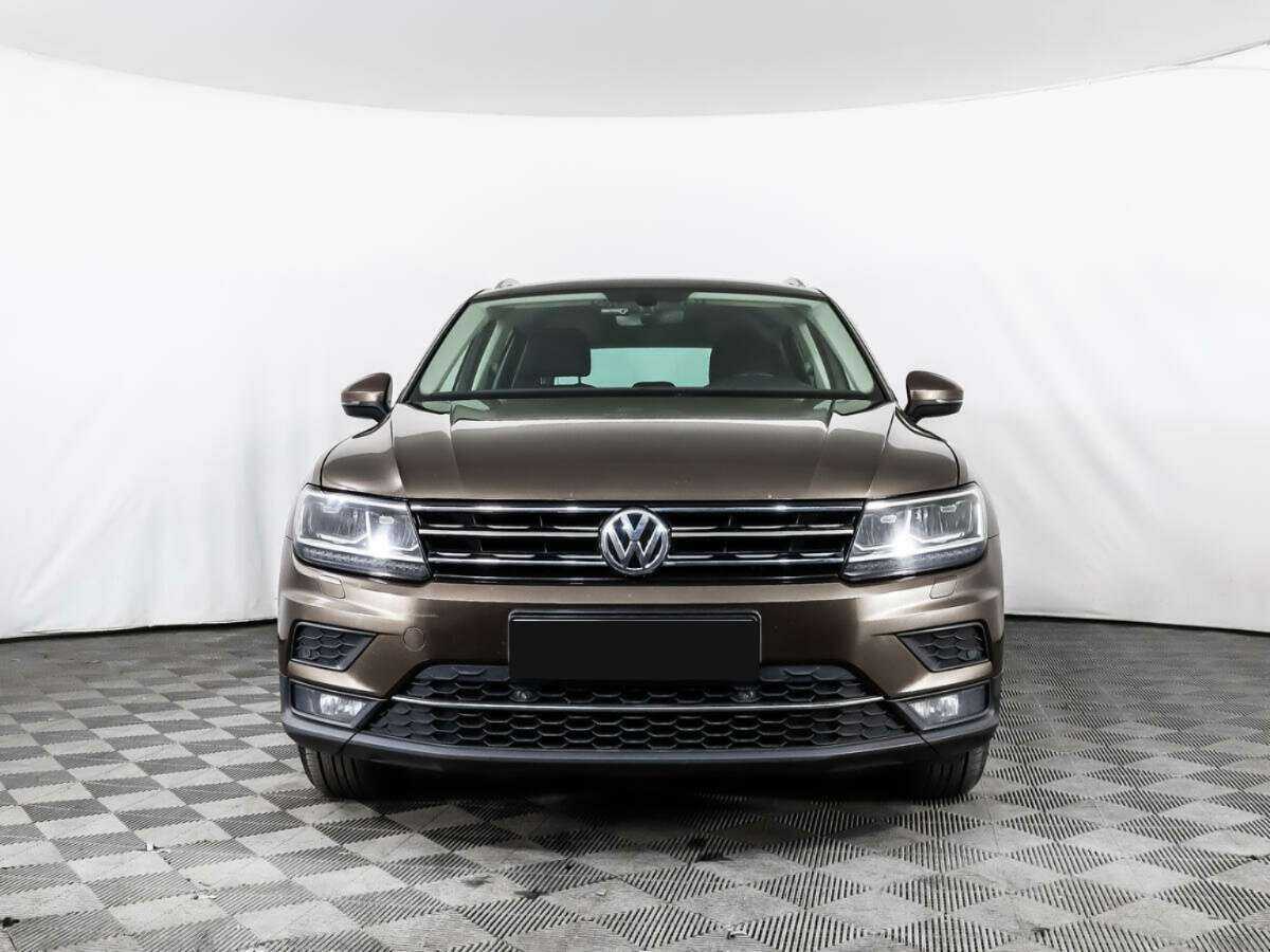 Volkswagen Tiguan б/у, 2017, Роботизированная. Фото: #1