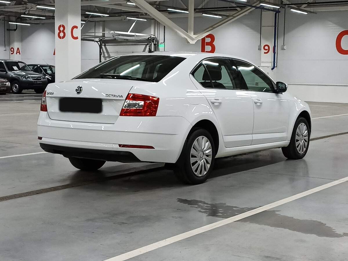 Skoda Octavia б/у, 2019, Механическая. Фото: #4